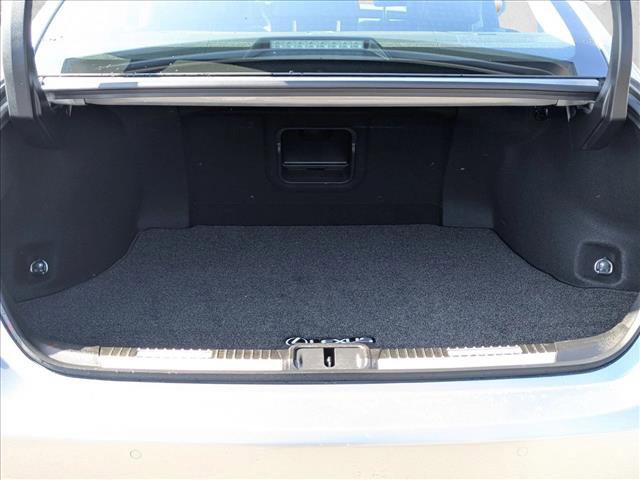 Certified 2025 Lexus ES 300h w/ Premium Package image 6