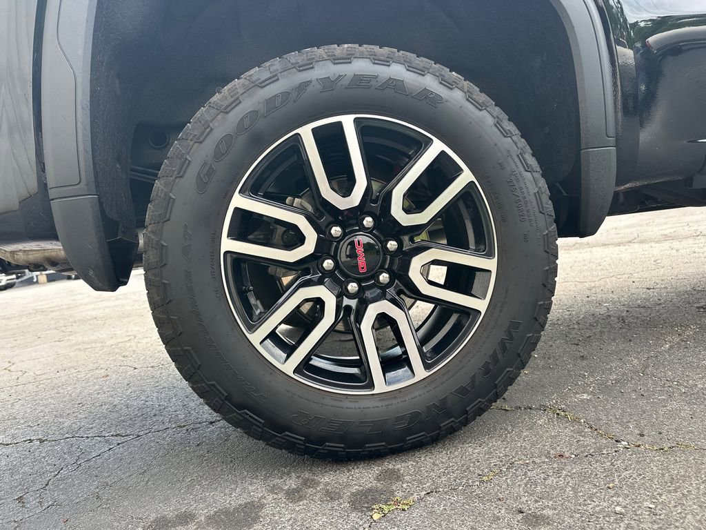Used 2026 GMC Sierra 1500 AT4 w/ AT4 Premium Package AWD/4WD image 18