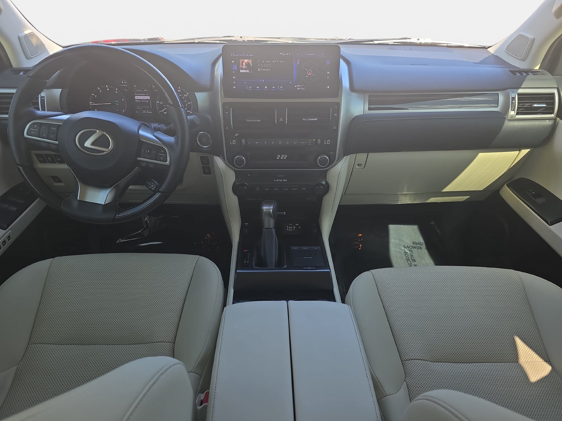 Used 2023 Lexus GX 460 Premium w/ Premium Package AWD/4WD image 9