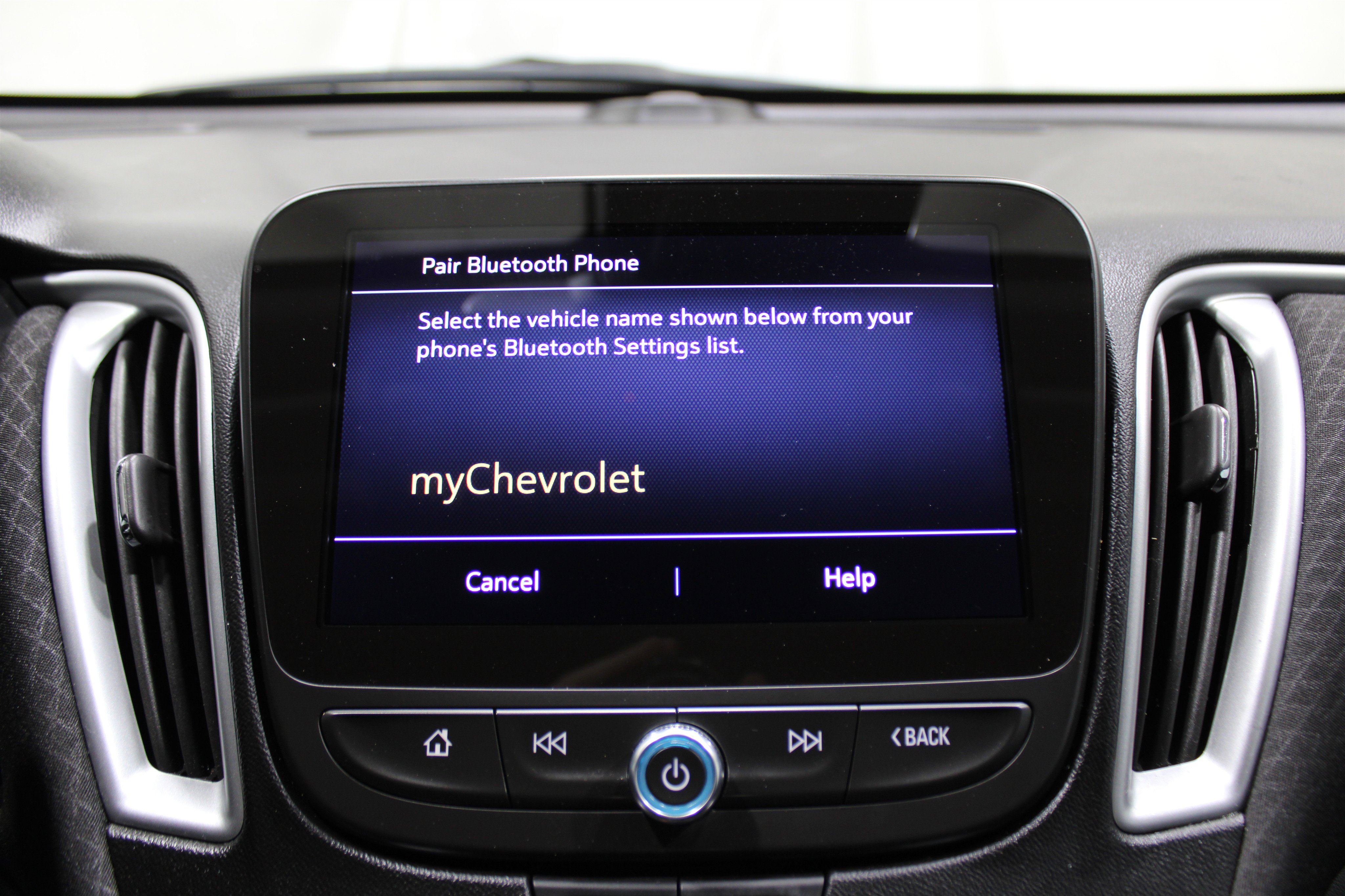 Used 2024 Chevrolet Malibu LT image 17