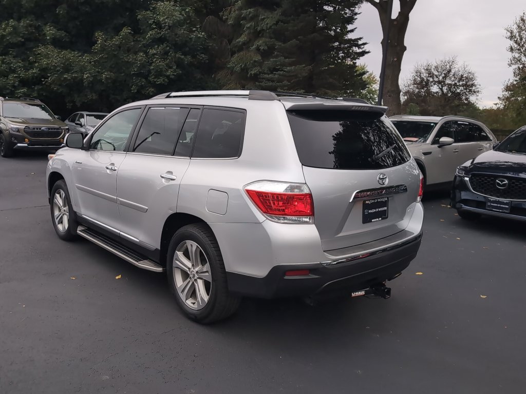 Used 2012 Toyota Highlander Limited w/ Tow Pkg AWD/4WD image 12