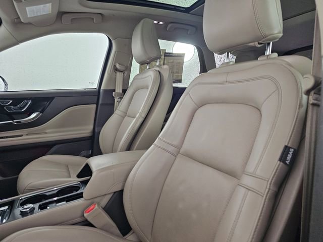 Used 2021 Lincoln Corsair Reserve w/ Equipment Group 201A image 24