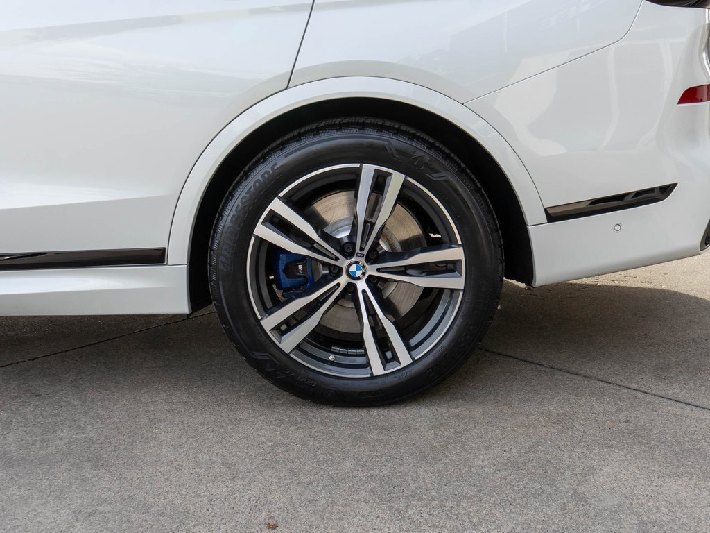 Used 2024 BMW X7 M60i image 33
