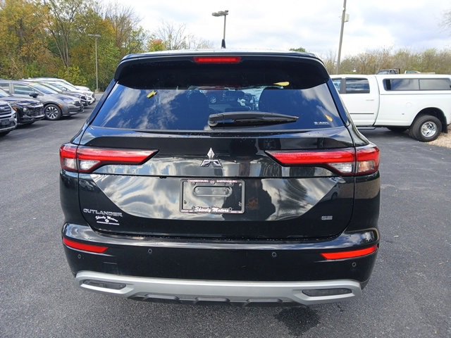 Used 2024 Mitsubishi Outlander SE image 5