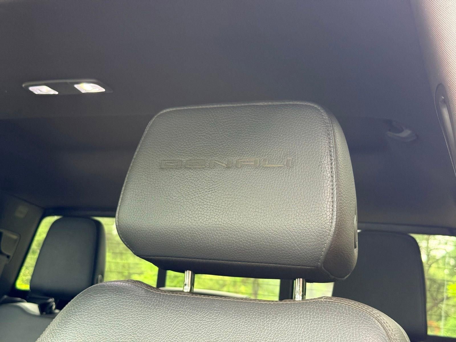 Used 2020 GMC Sierra 3500 Denali w/ Denali Ultimate Package AWD/4WD image 22
