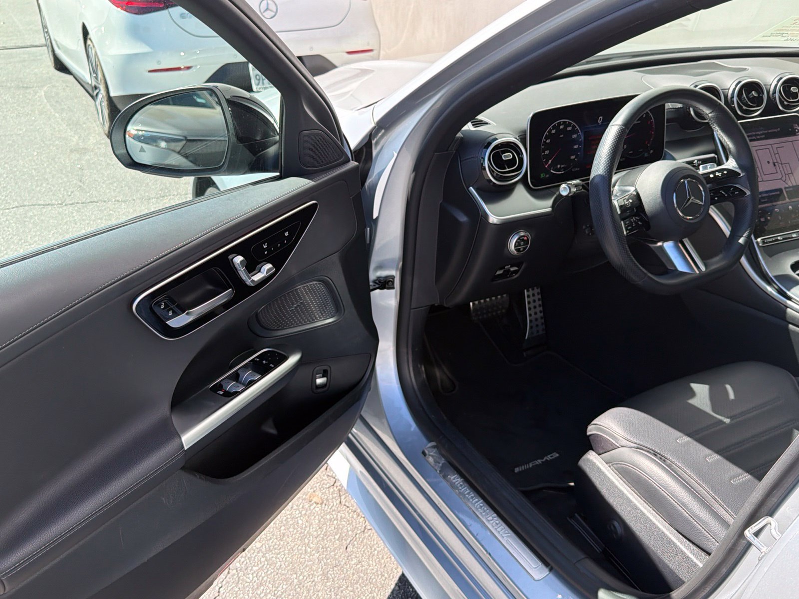 Used 2024 Mercedes-Benz C 300 Sedan image 5