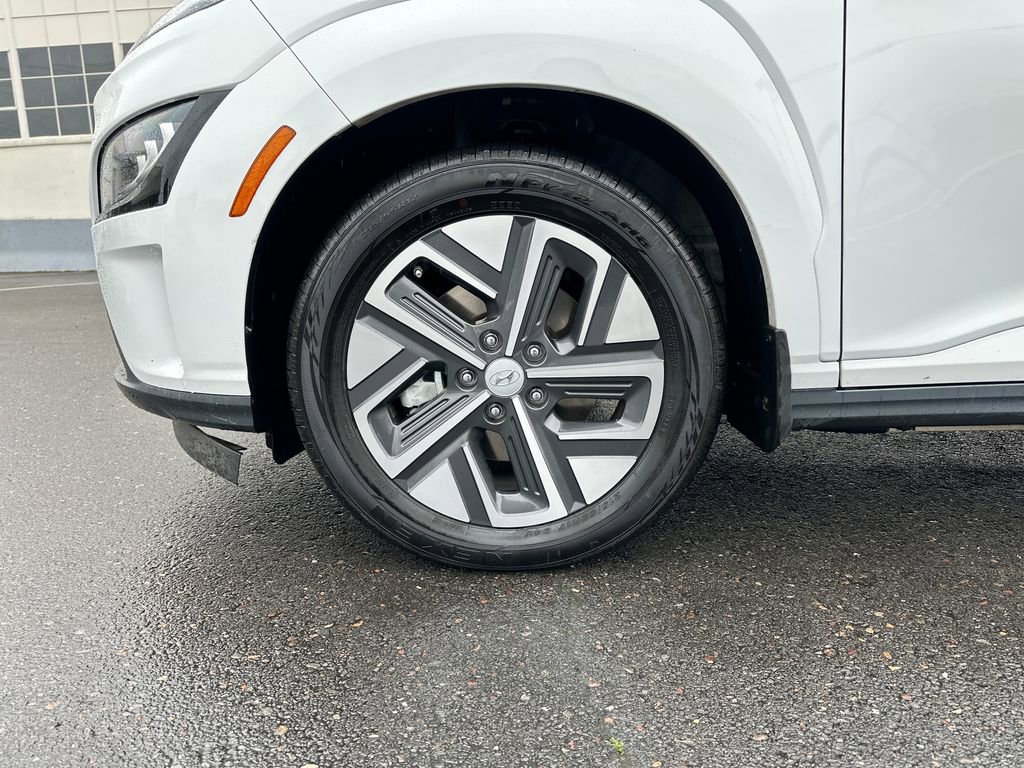 Certified 2023 Hyundai Kona Limited w/ Cargo Package image 11