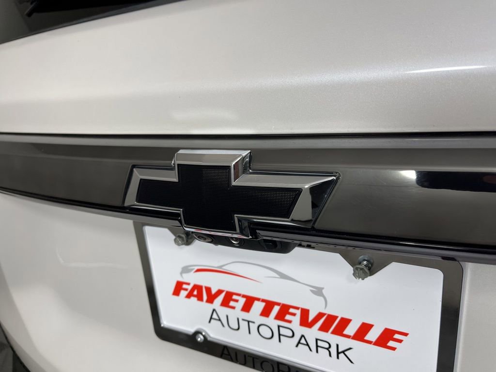 Used 2022 Chevrolet Traverse RS image 14