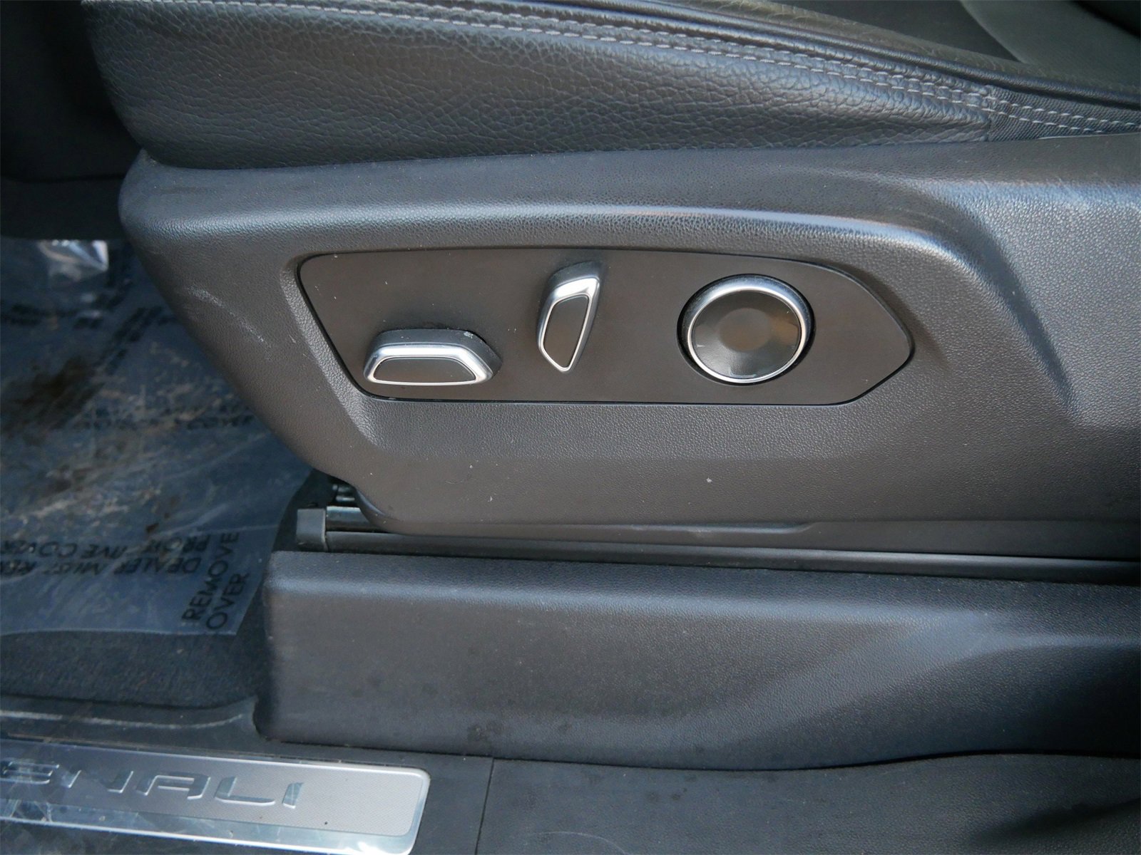 Used 2024 GMC Sierra 2500 Denali w/ Denali Reserve Package image 15