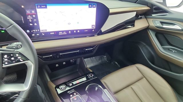 Used 2025 Audi A6 e-tron Premium w/ Convenience Package image 42