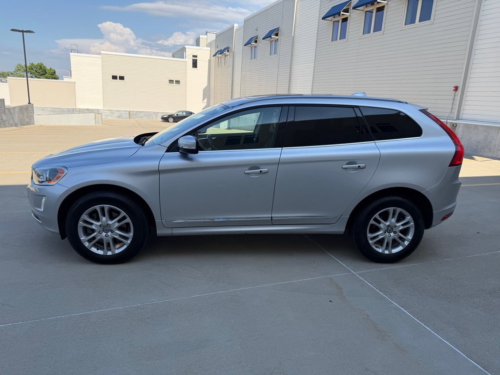 Used 2015 Volvo XC60 T5 AWD/4WD image 5