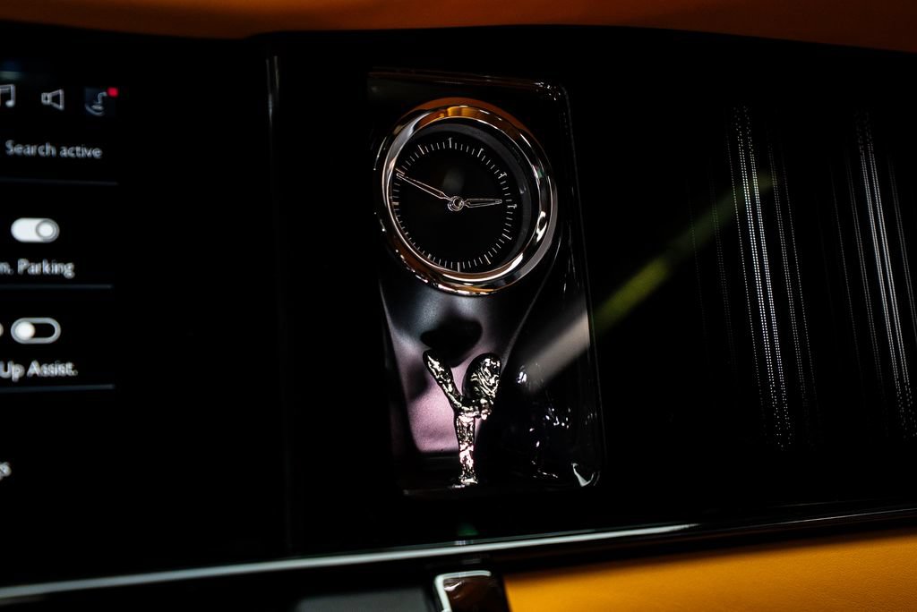 Used 2025 Rolls-Royce Cullinan AWD/4WD image 50