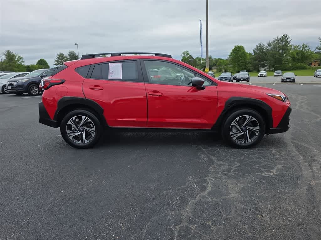 Used 2024 Subaru Crosstrek 2.0i Premium AWD/4WD image 3