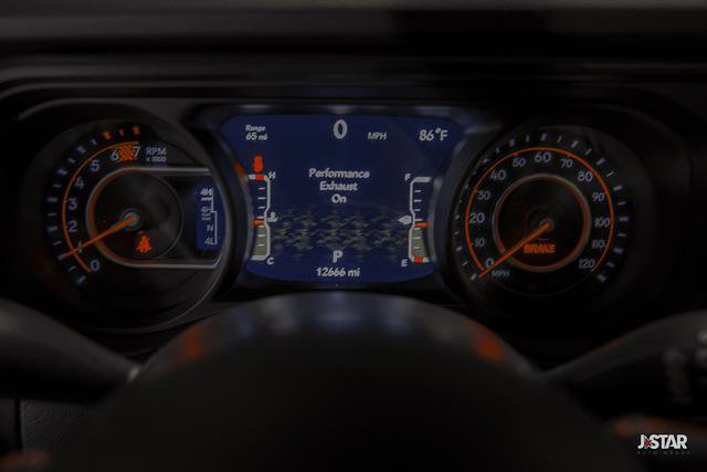 Used 2024 Jeep Wrangler Unlimited Rubicon 392 AWD/4WD image 17