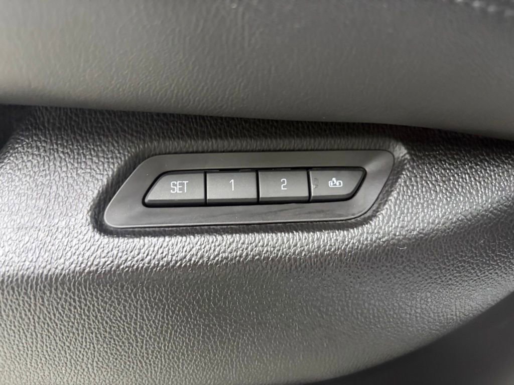 Used 2017 Cadillac Escalade ESV Luxury AWD/4WD image 10