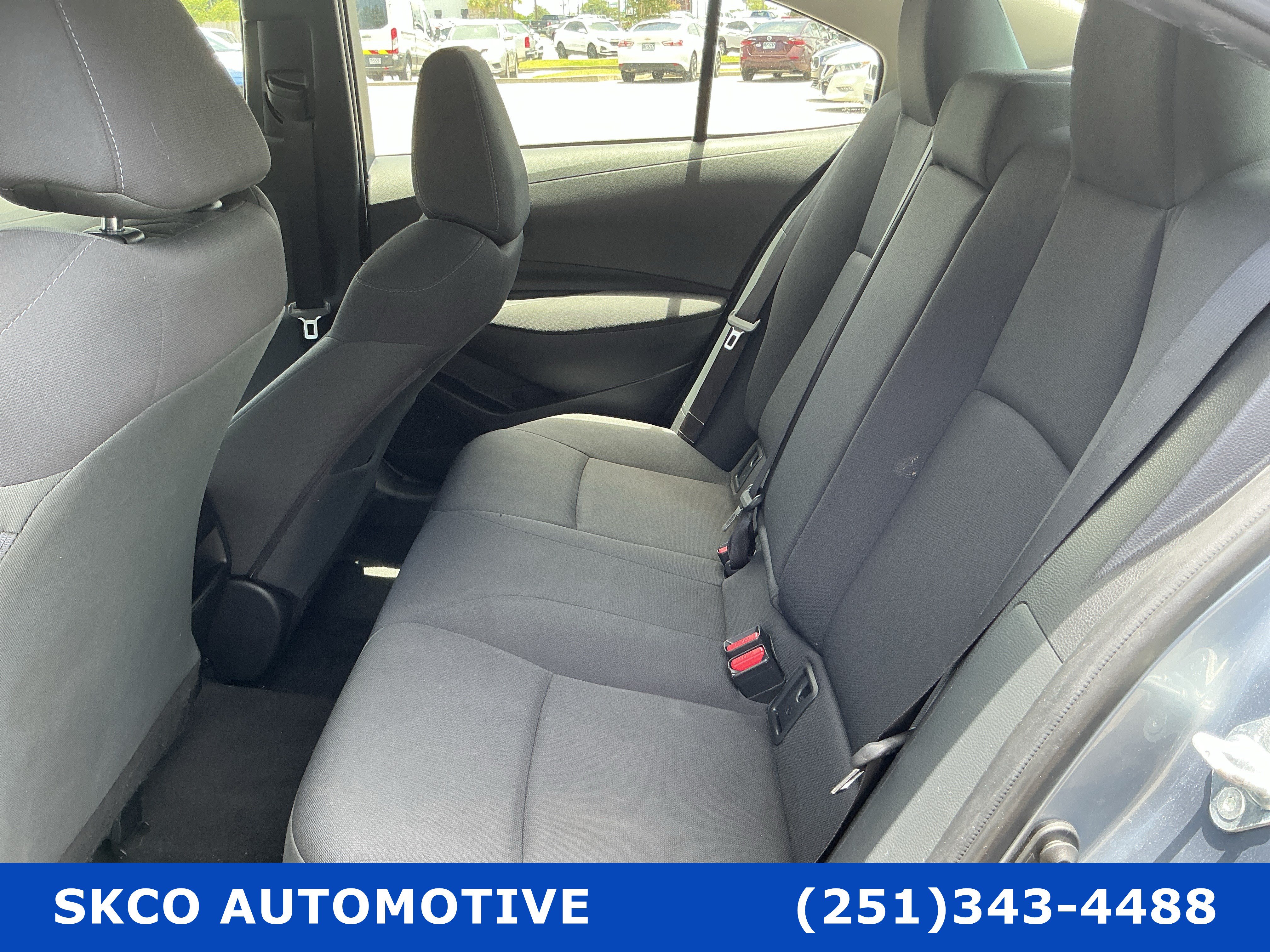 Used 2021 Toyota Corolla LE FWD image 14
