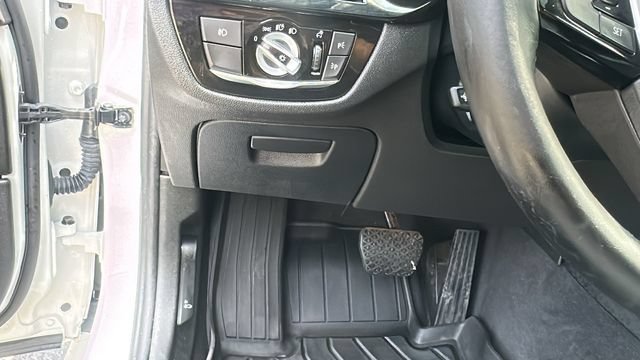 Used 2017 BMW 530i xDrive AWD/4WD image 19