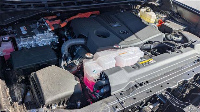 New 2026 Toyota Tundra Platinum AWD/4WD image 27