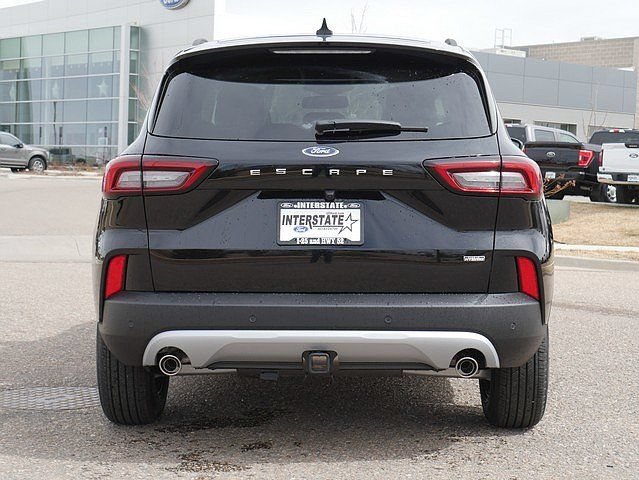 New 2025 Ford Escape SE w/ PHEV Premium Package FWD image 4
