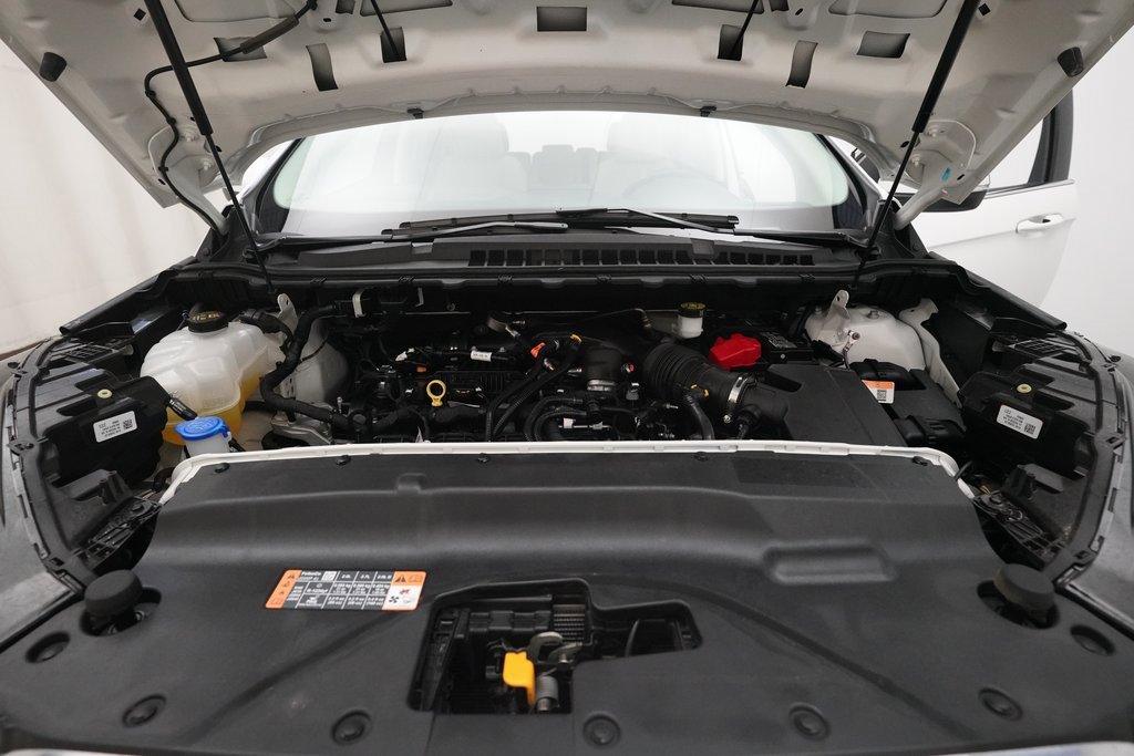 Used 2024 Ford Edge Titanium image 3