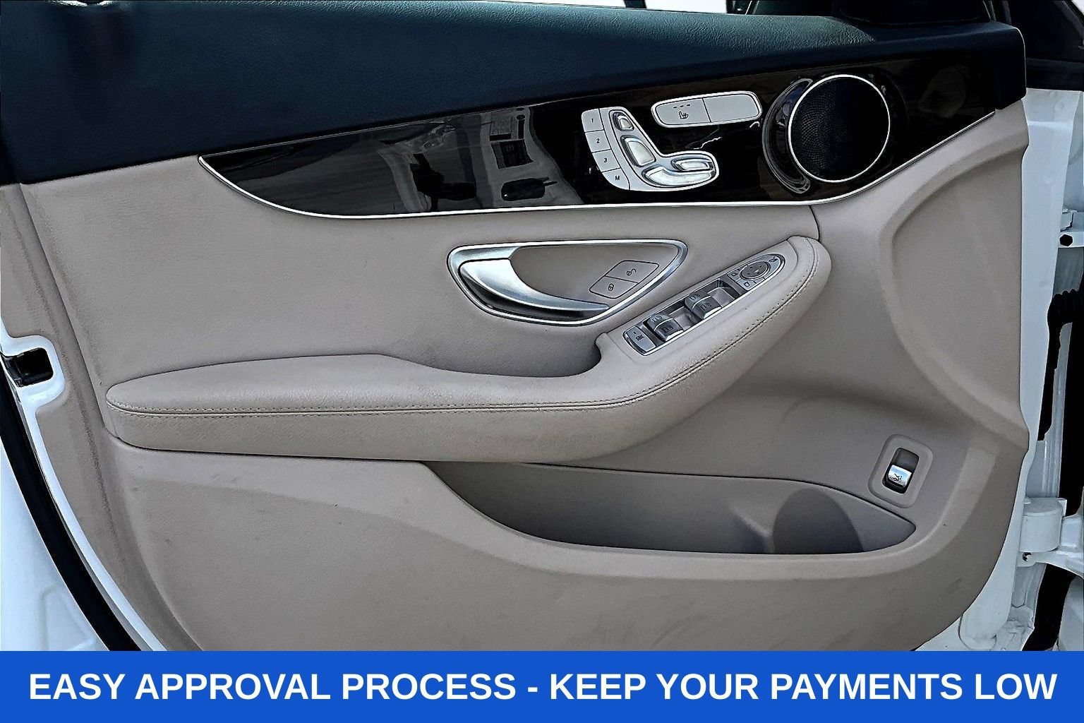 Used 2019 Mercedes-Benz C 300 4MATIC Sedan image 15