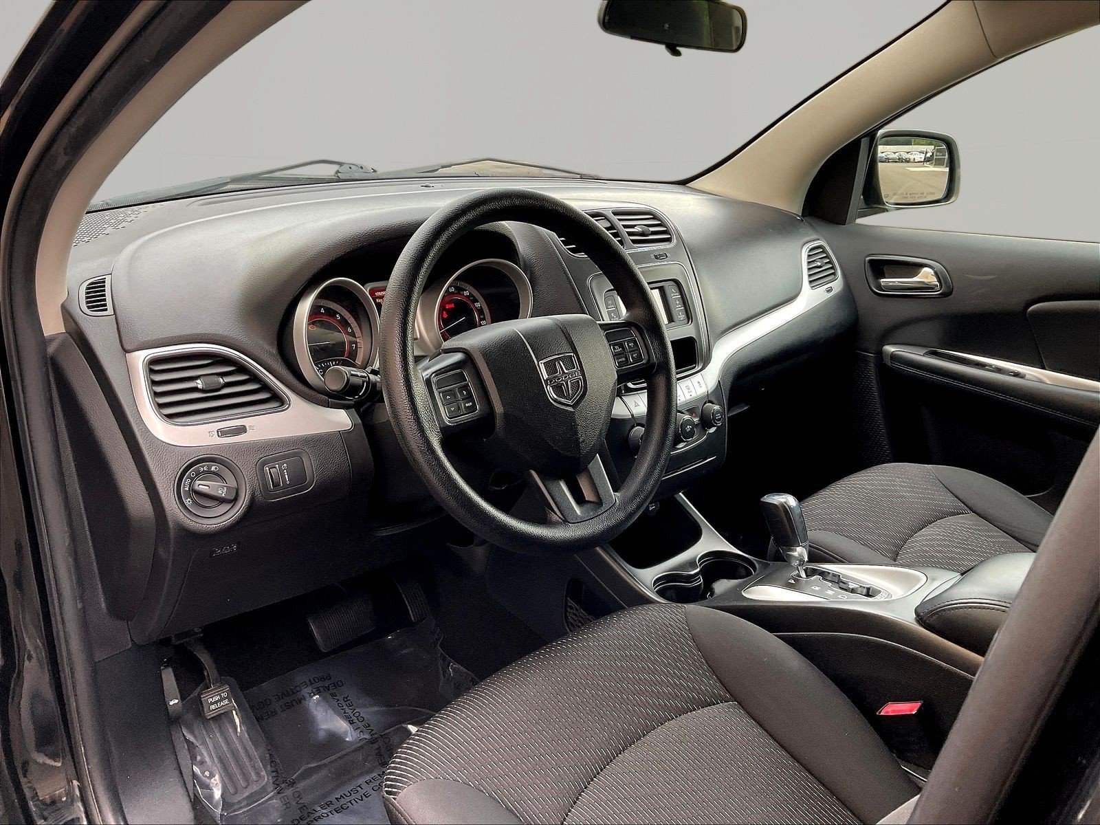 Used 2017 Dodge Journey SXT w/ Comfort/Convenience Group FWD image 16