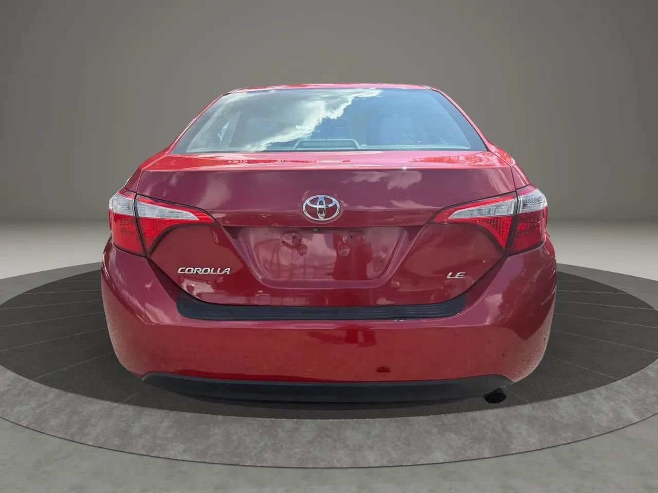 Used 2015 Toyota Corolla LE FWD image 6