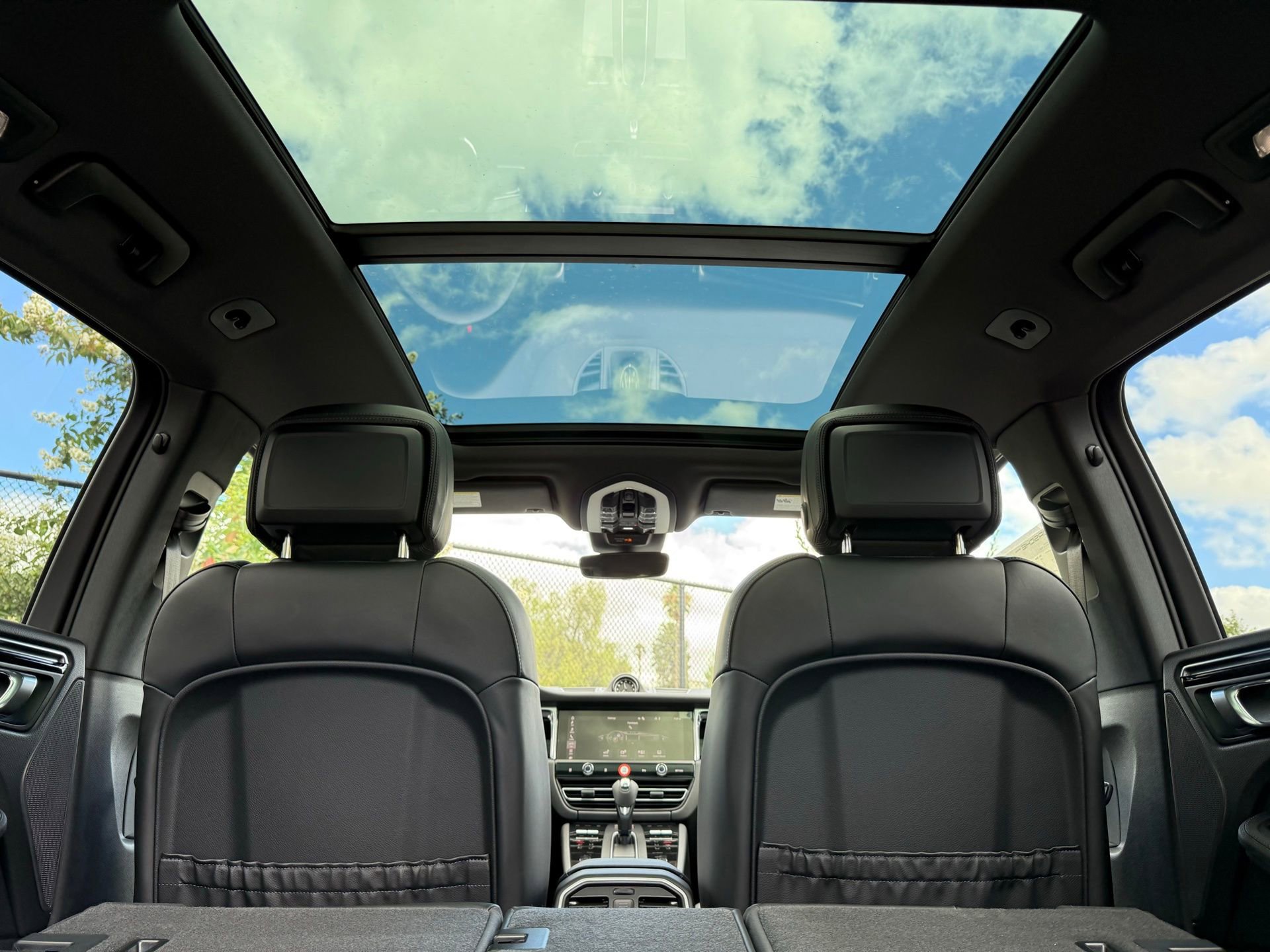 Certified 2026 Porsche Macan image 36