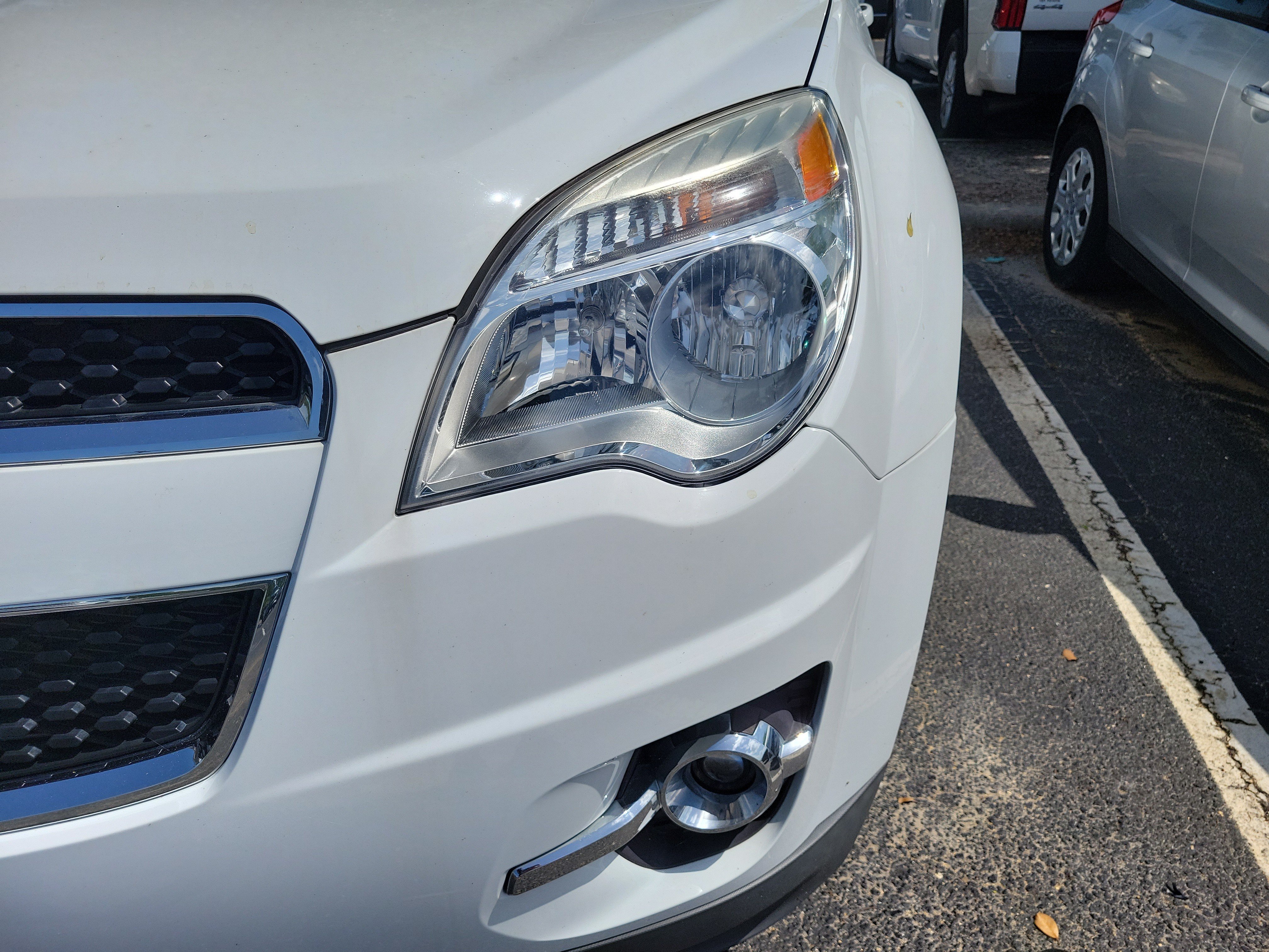 Used 2011 Chevrolet Equinox LT AWD/4WD image 4