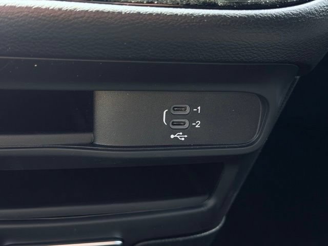 New 2027 Chrysler Pacifica Select FWD image 41