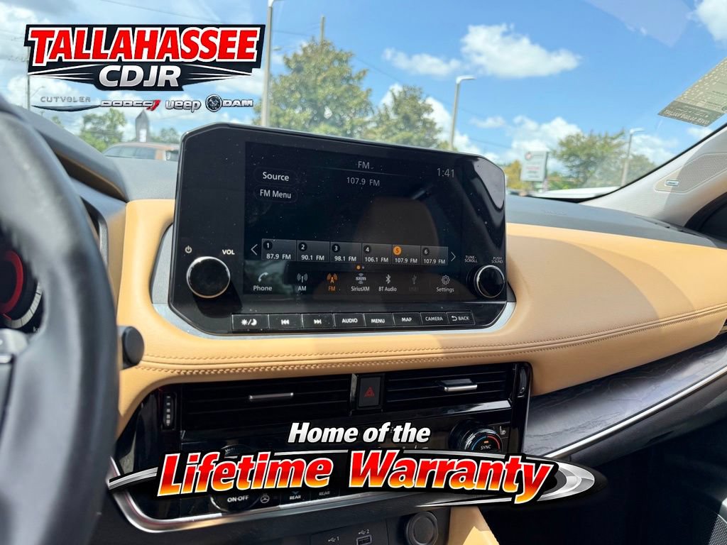 Used 2021 Nissan Rogue Platinum FWD image 22