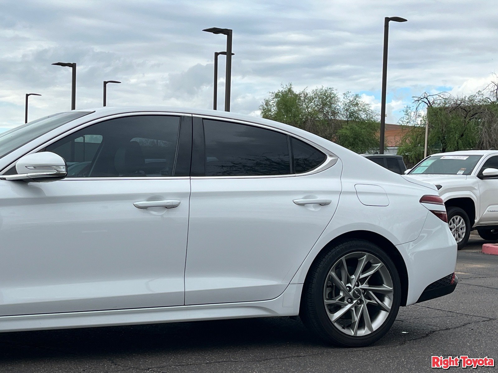 Used 2022 Genesis G70 2.0T RWD image 9
