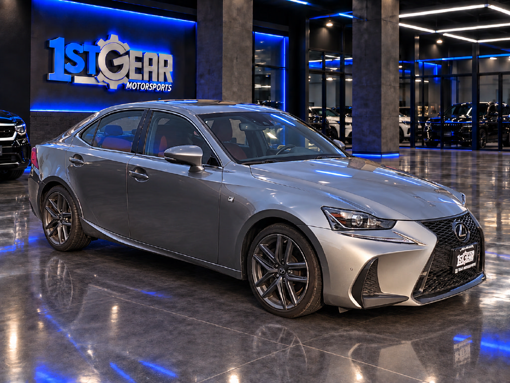 Used 2018 Lexus IS 300 AWD image 4