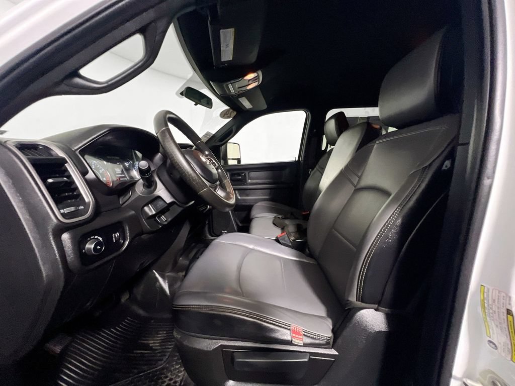 Used 2024 RAM 2500 Tradesman w/ Chrome Appearance Group AWD/4WD image 14