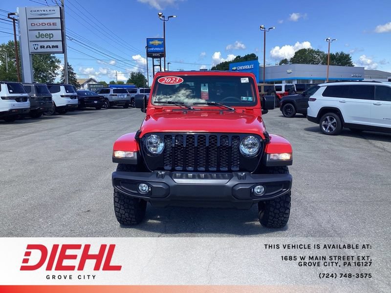 Used 2023 Jeep Gladiator Sport AWD/4WD image 2