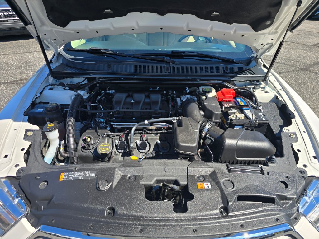 Used 2015 Ford Taurus SEL w/ Equipment Group 201A FWD image 27