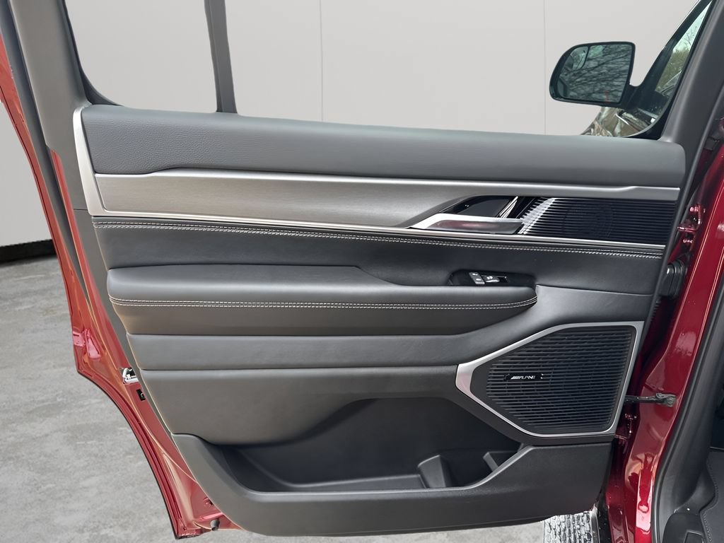 New 2026 Jeep Grand Wagoneer 4WD w/ Premium Group I image 18