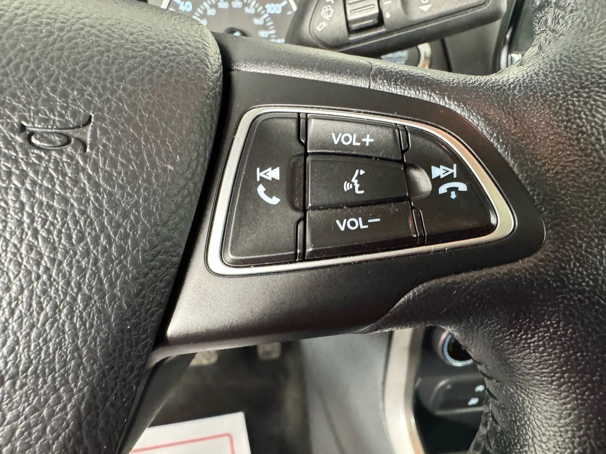 Used 2019 Ford EcoSport SE w/ SE Convenience Package AWD/4WD image 17