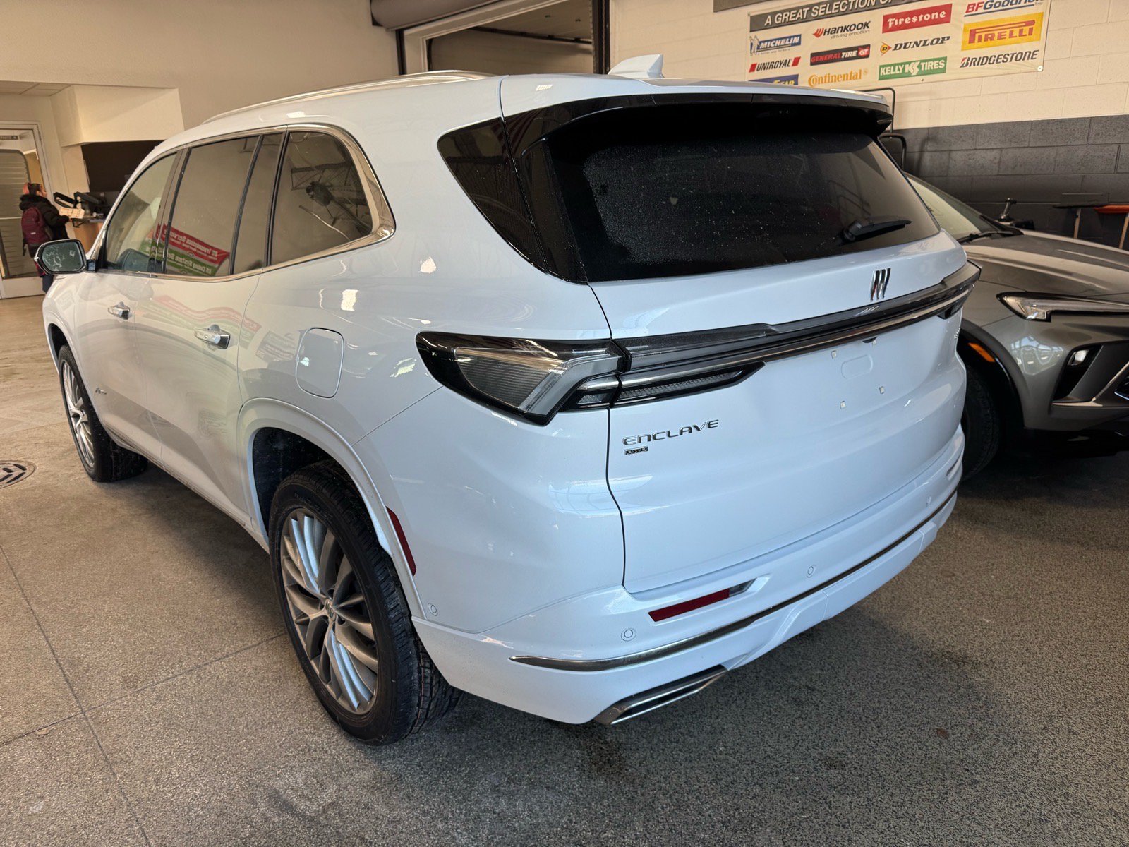 New 2026 Buick Enclave Avenir w/ Super Cruise Package AWD/4WD image 7