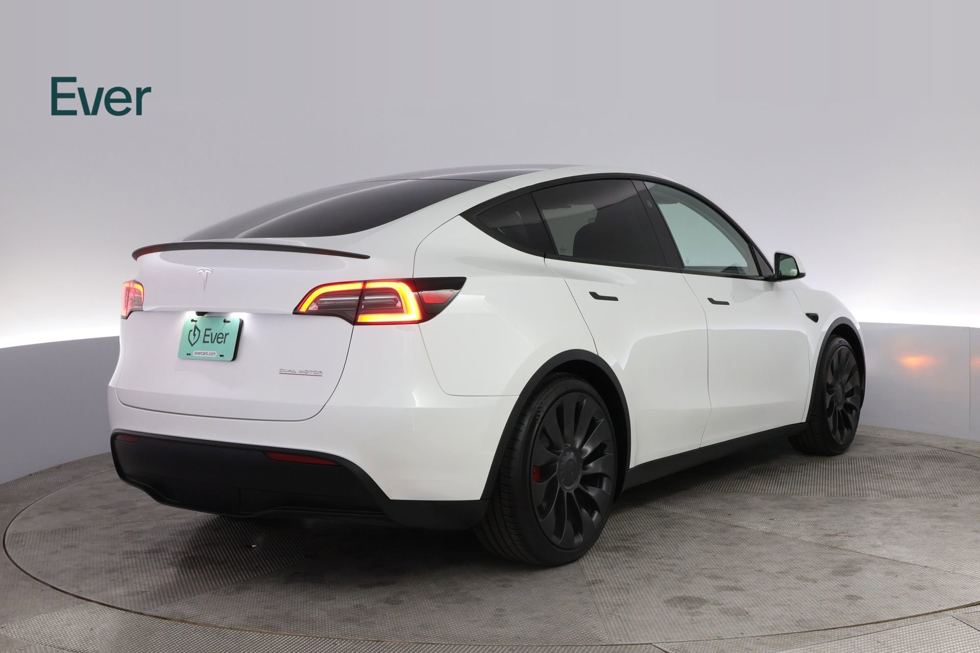 Used 2023 Tesla Model Y Performance AWD/4WD image 3