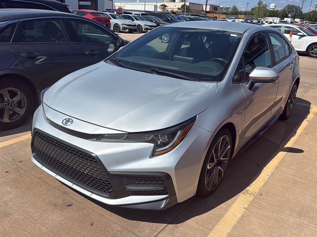 Used 2021 Toyota Corolla SE w/ Carpet Mat Package (TMS) FWD image 2