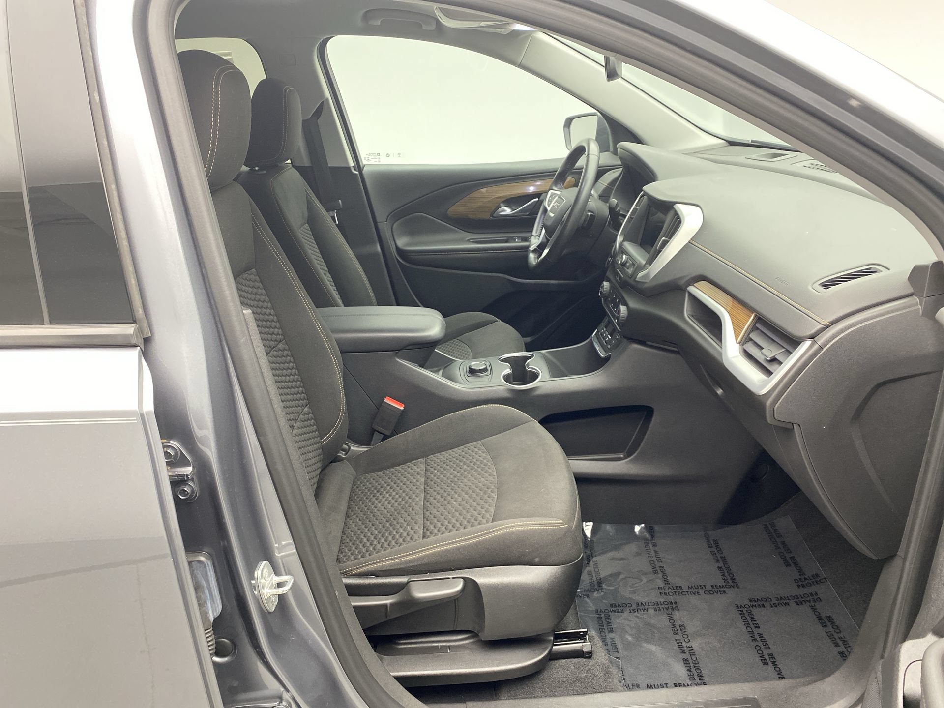 Used 2020 GMC Terrain SLE FWD image 16