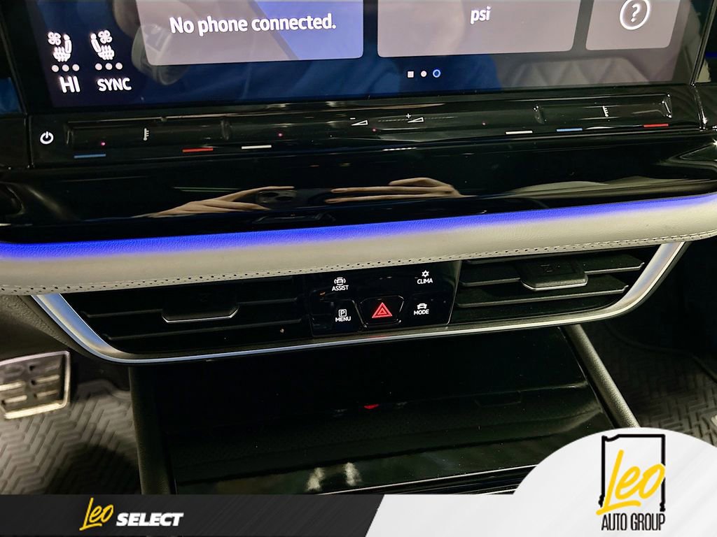 Used 2024 Volkswagen Atlas Cross Sport SEL Premium R-Line image 16