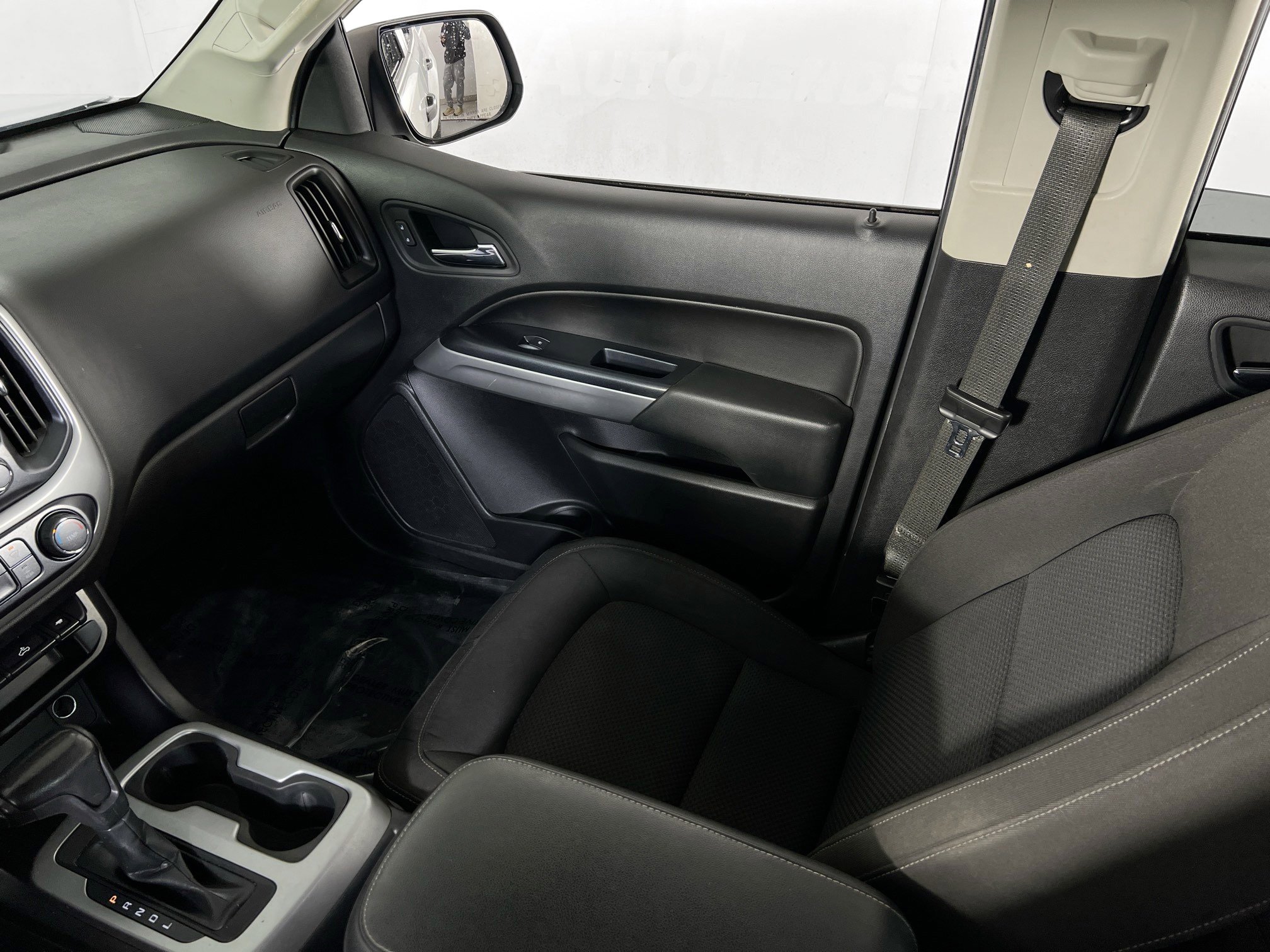 Used 2021 Chevrolet Colorado LT w/ Redline Special Edition image 21