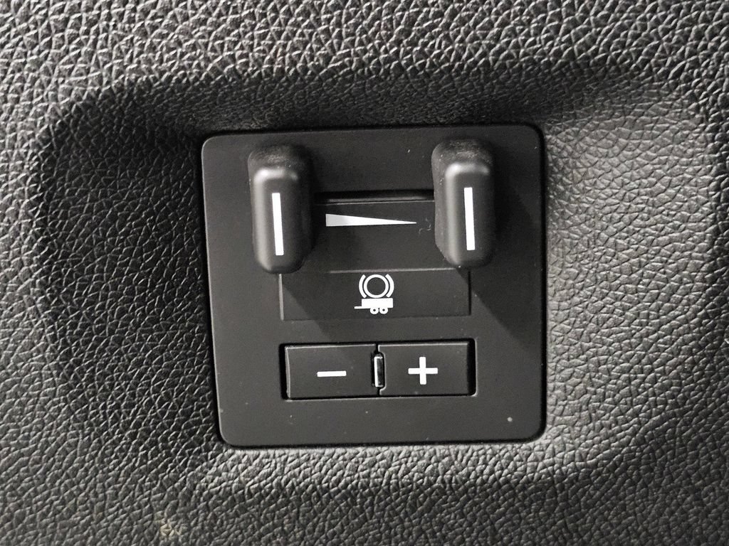 Used 2008 Chevrolet Silverado 2500 LT w/ 1LT Convenience Package AWD/4WD image 34