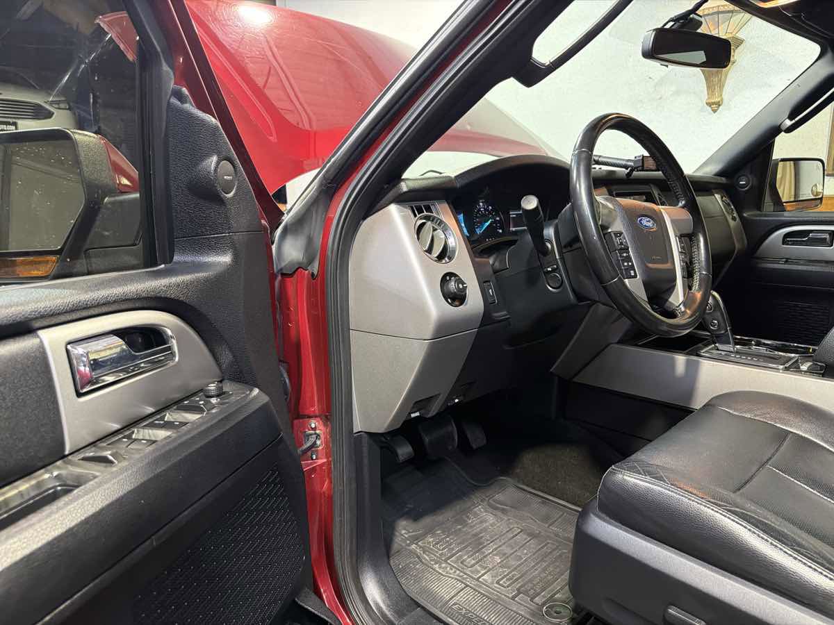 Used 2017 Ford Expedition EL Limited w/ Equipment Group 301A image 15