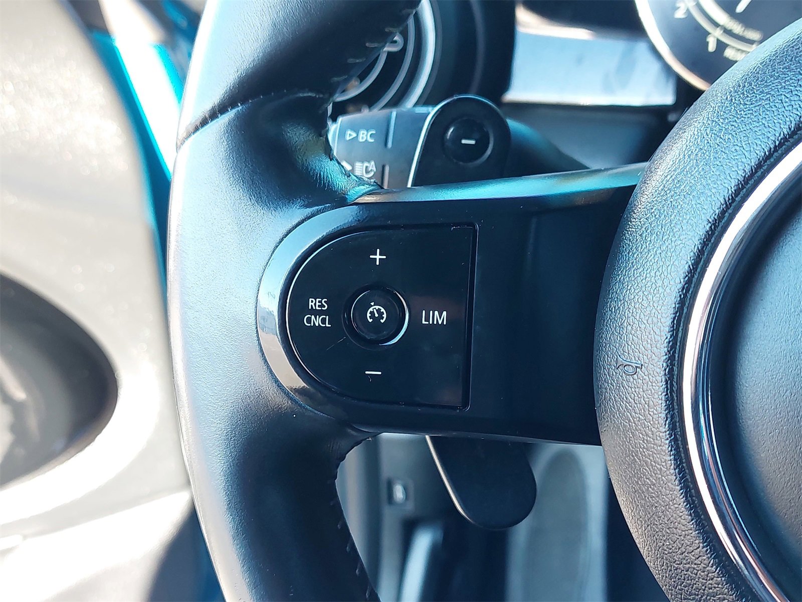 Used 2022 MINI Cooper S image 16