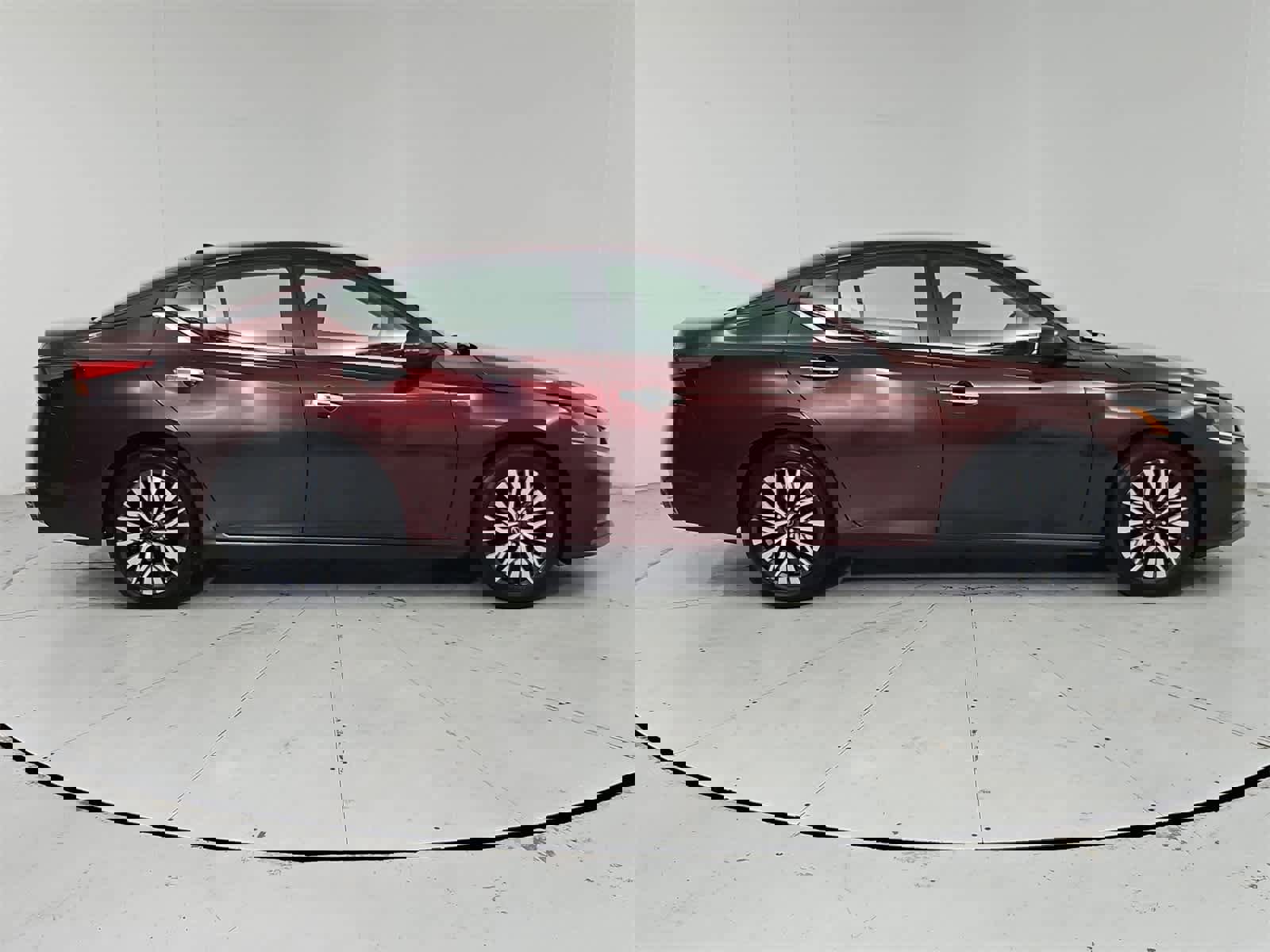 Used 2023 Nissan Altima 2.5 SV image 7