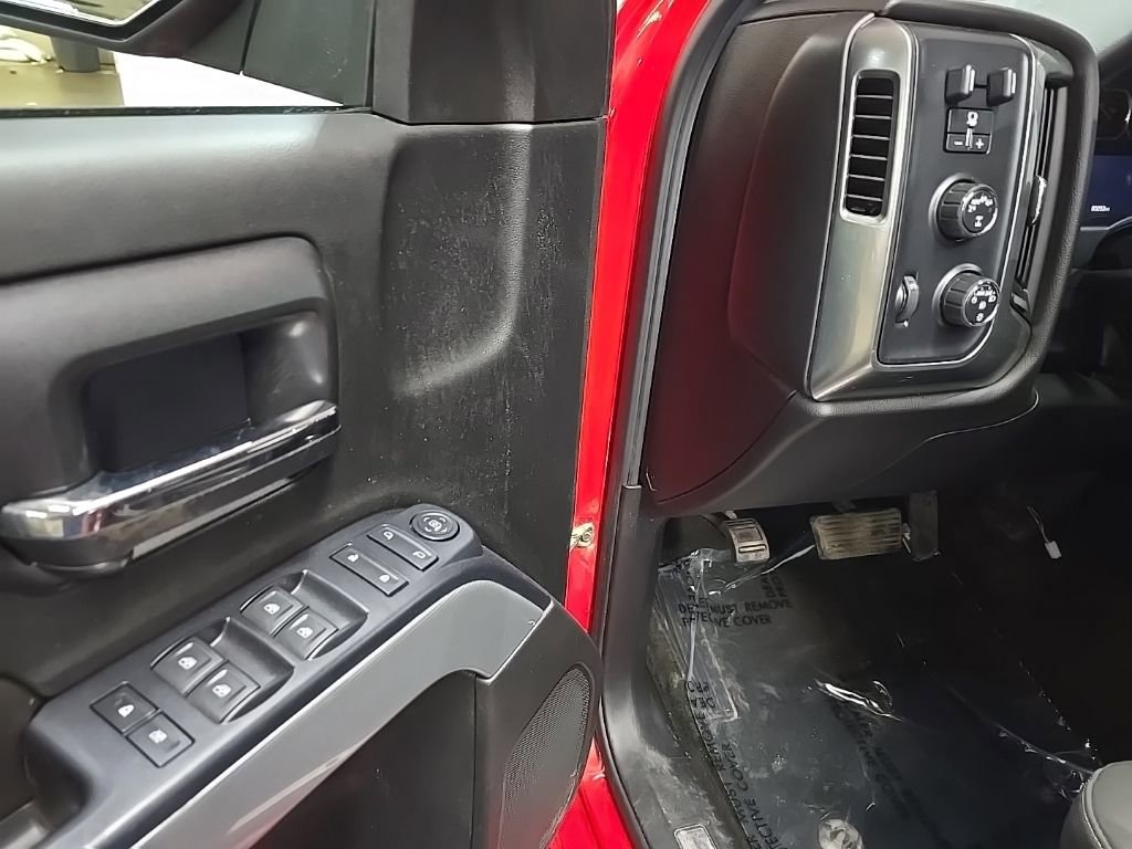 Used 2018 Chevrolet Silverado 1500 LT w/ All Star Edition image 27