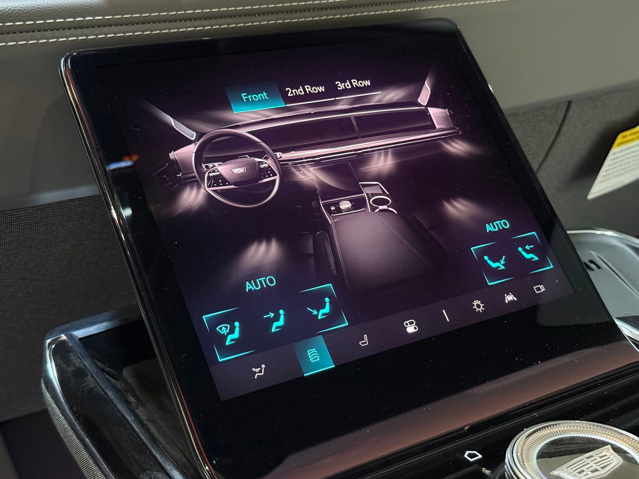 New 2025 Cadillac Escalade IQ Sport 1 w/ Smart Trailering package image 31